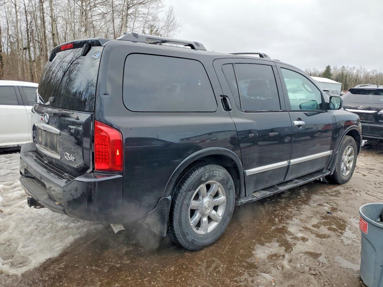 2004 INFINITI QX56 photo 3