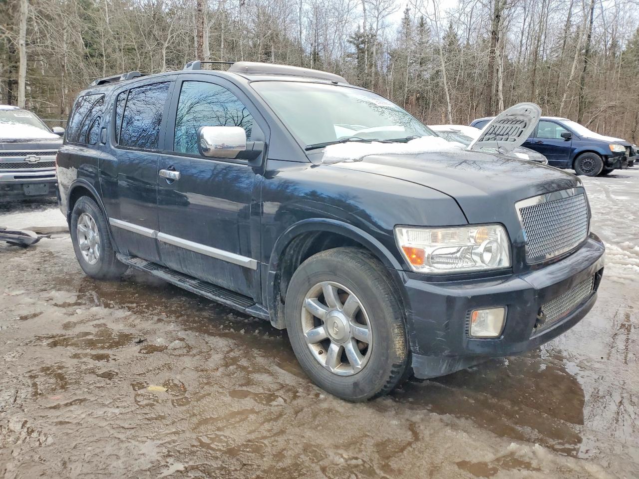 2004 INFINITI QX56 photo 4