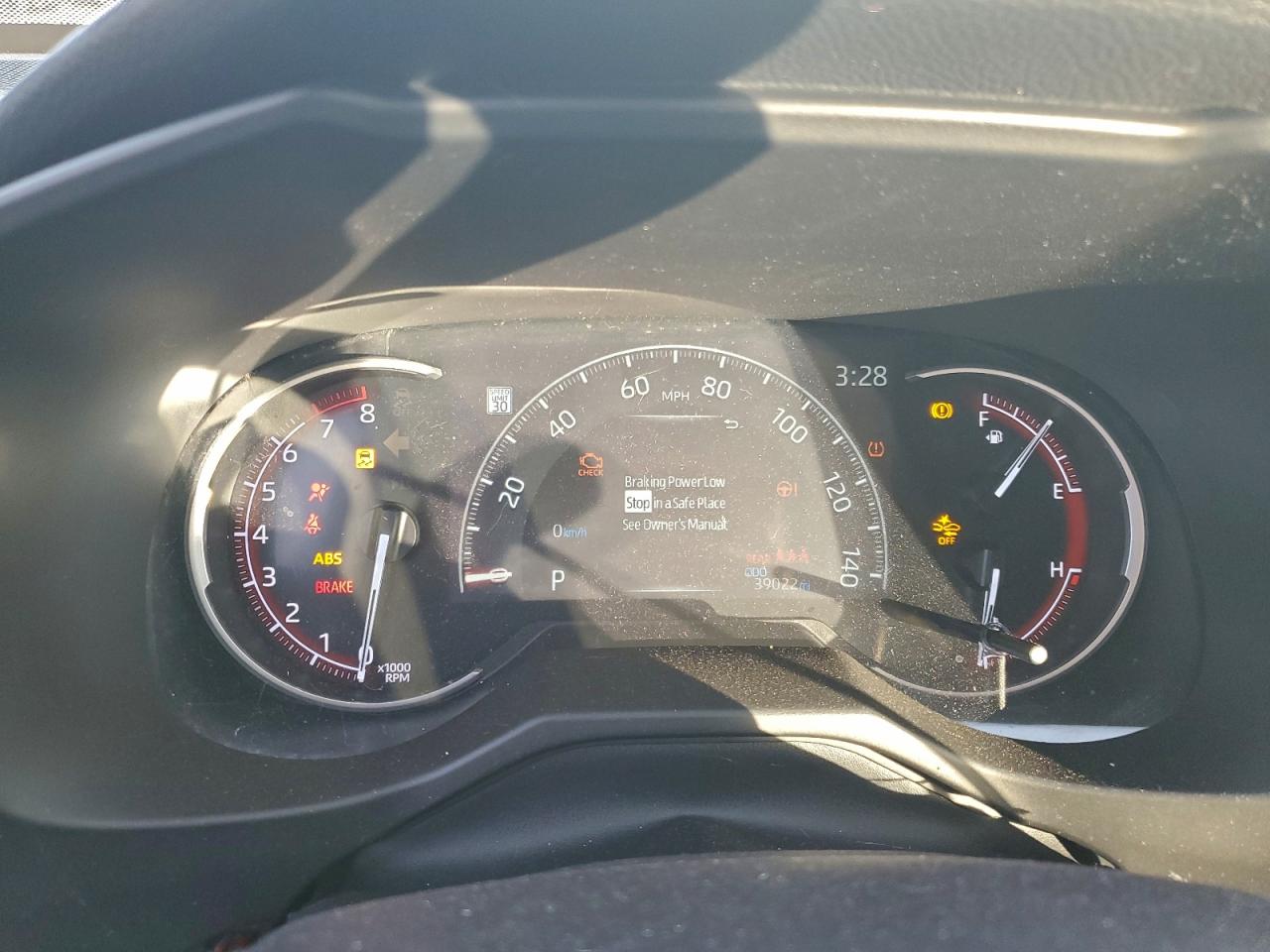 2024 TOYOTA RAV4 LE photo 9
