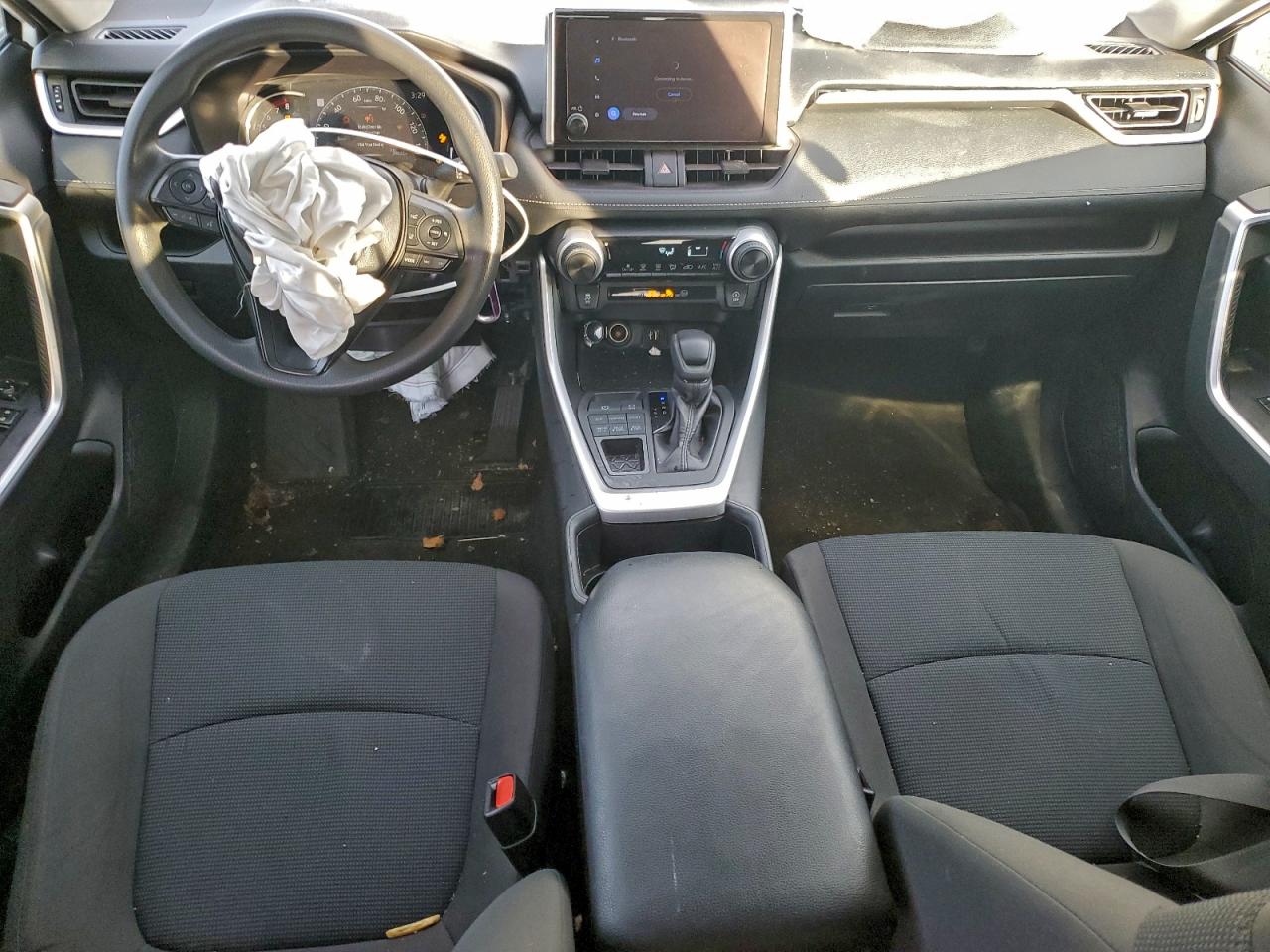2024 TOYOTA RAV4 LE photo 8