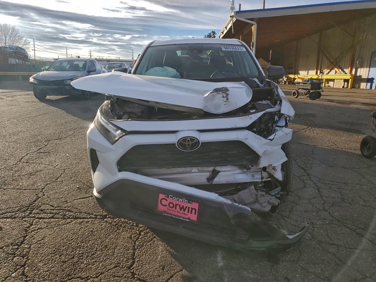 2024 TOYOTA RAV4 LE photo 5