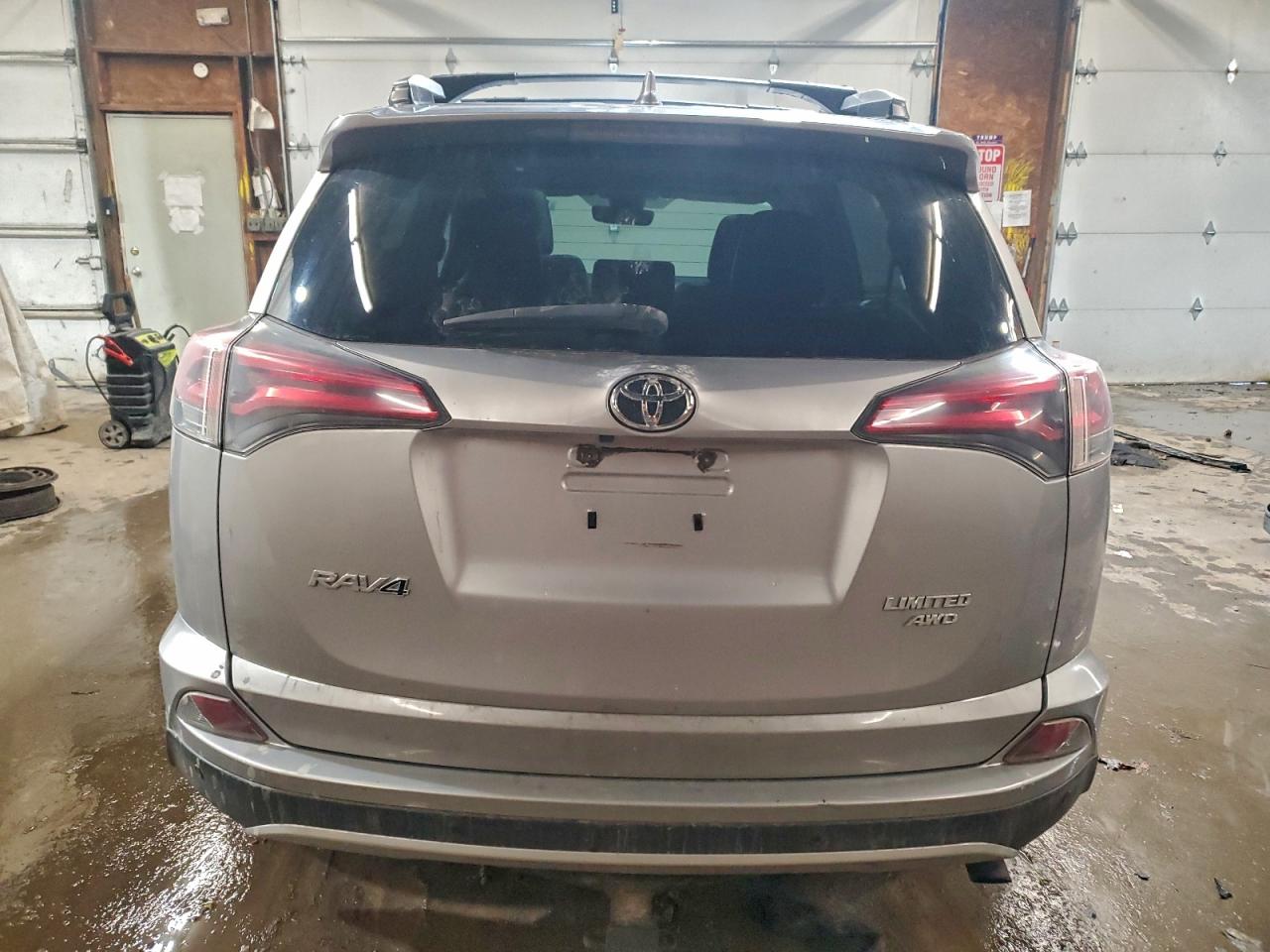 2016 TOYOTA RAV4 LIMITED photo 6
