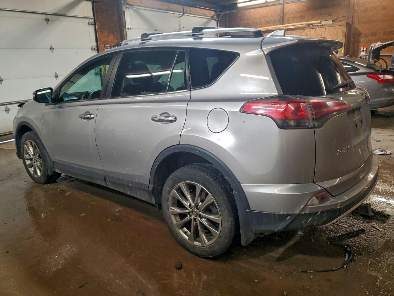 2016 TOYOTA RAV4 LIMITED photo 2