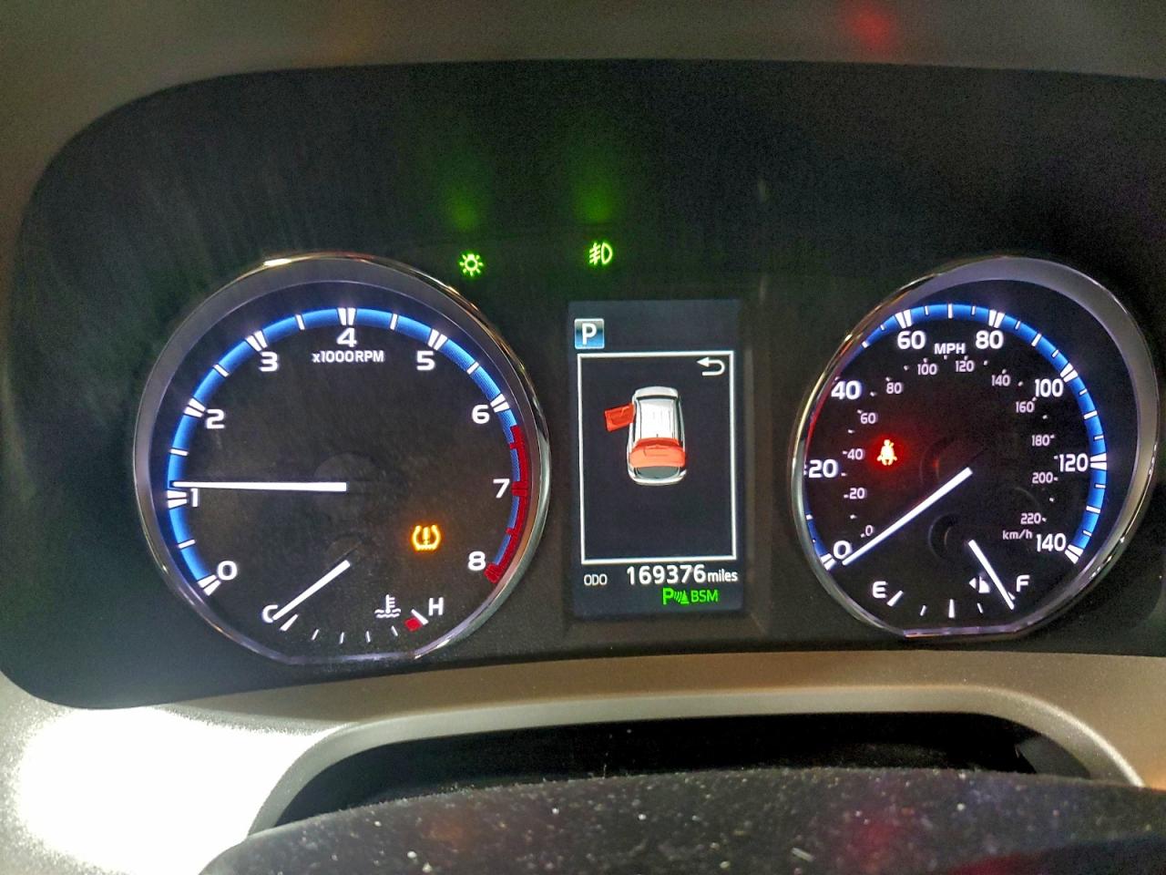 2016 TOYOTA RAV4 LIMITED photo 9