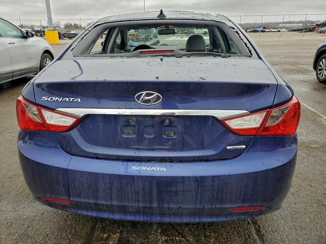 2013 HYUNDAI SONATA SE photo 6