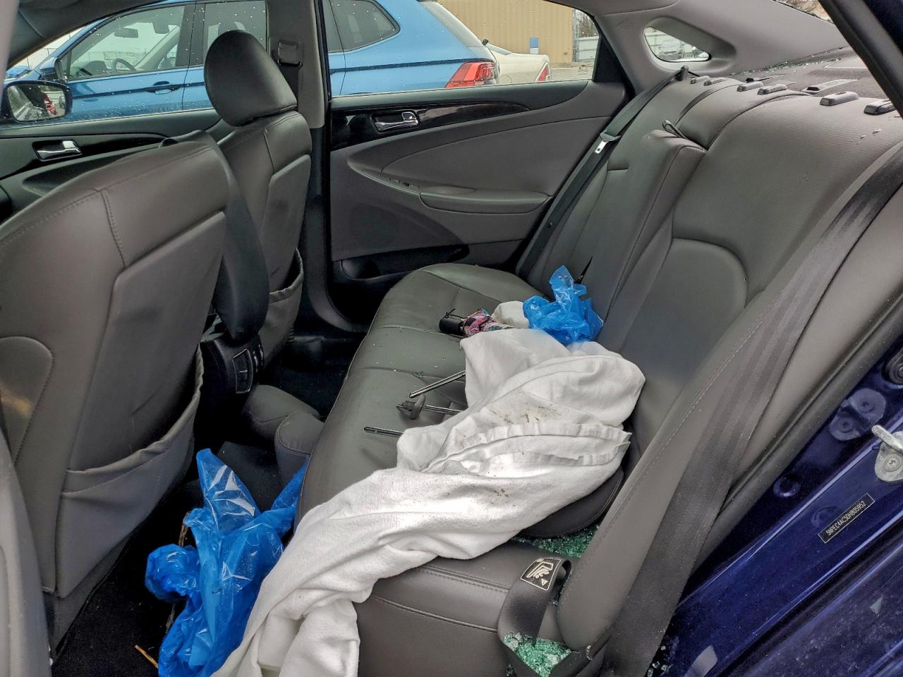 2013 HYUNDAI SONATA SE photo 10
