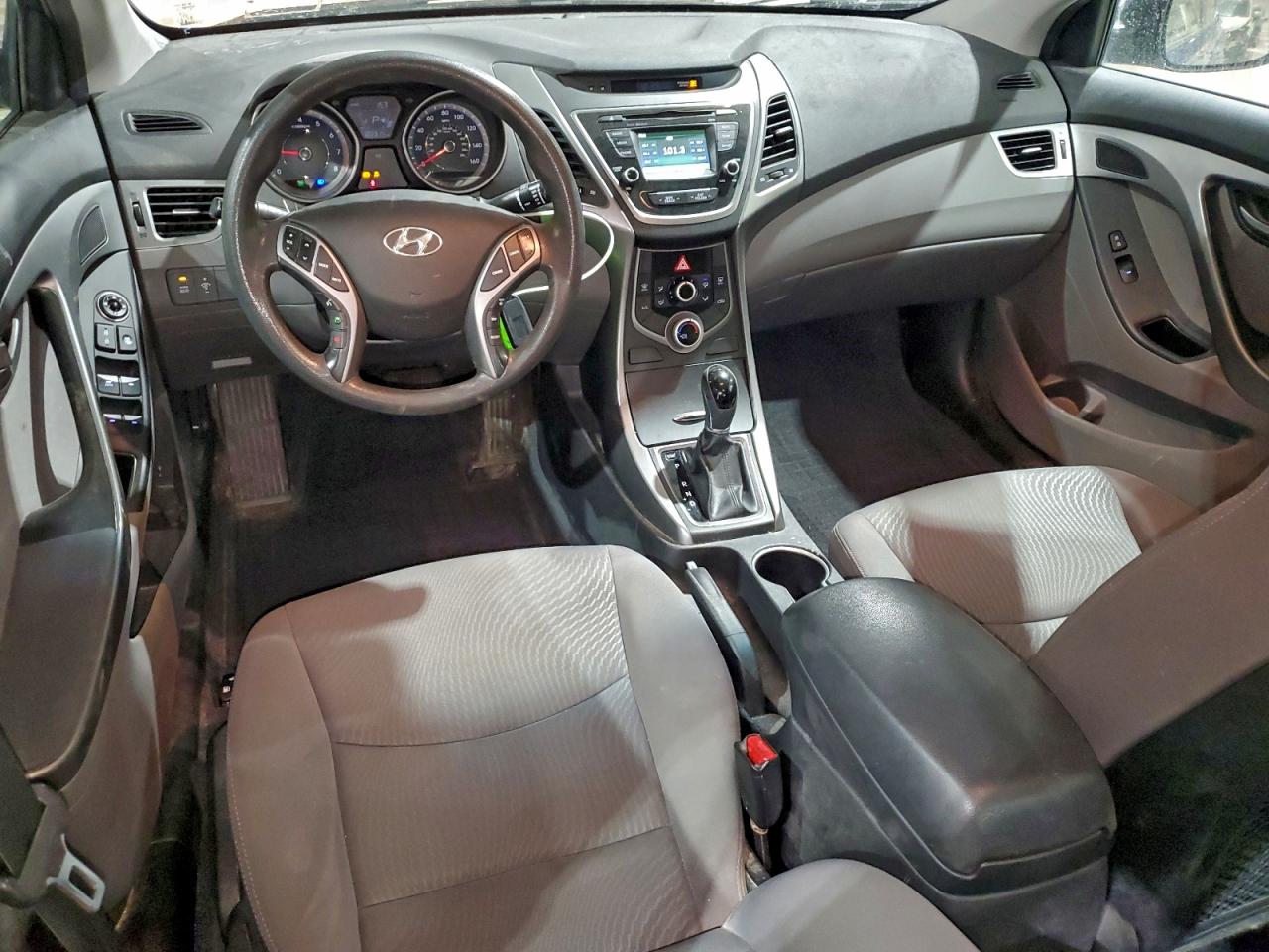 2015 HYUNDAI ELANTRA SE photo 8