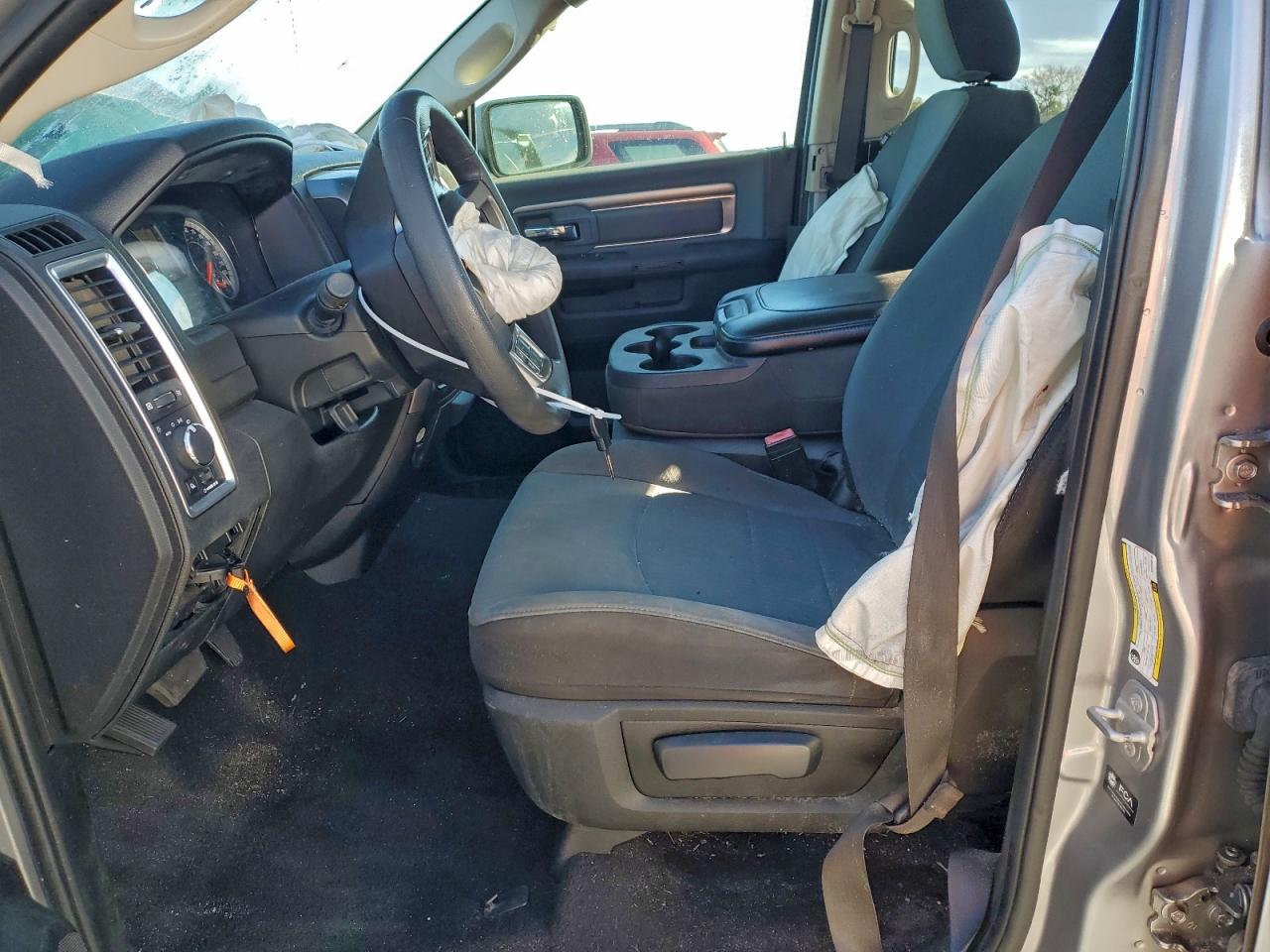 2021 RAM 1500 CLASSIC SLT photo 7