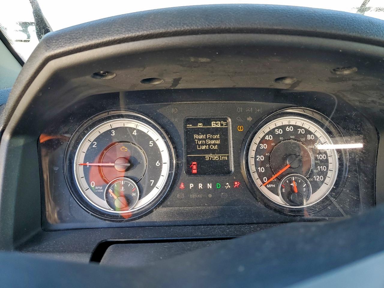 2021 RAM 1500 CLASSIC SLT photo 9