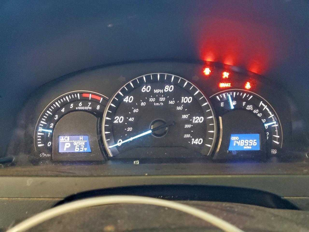2015 TOYOTA CAMRY LE photo 25