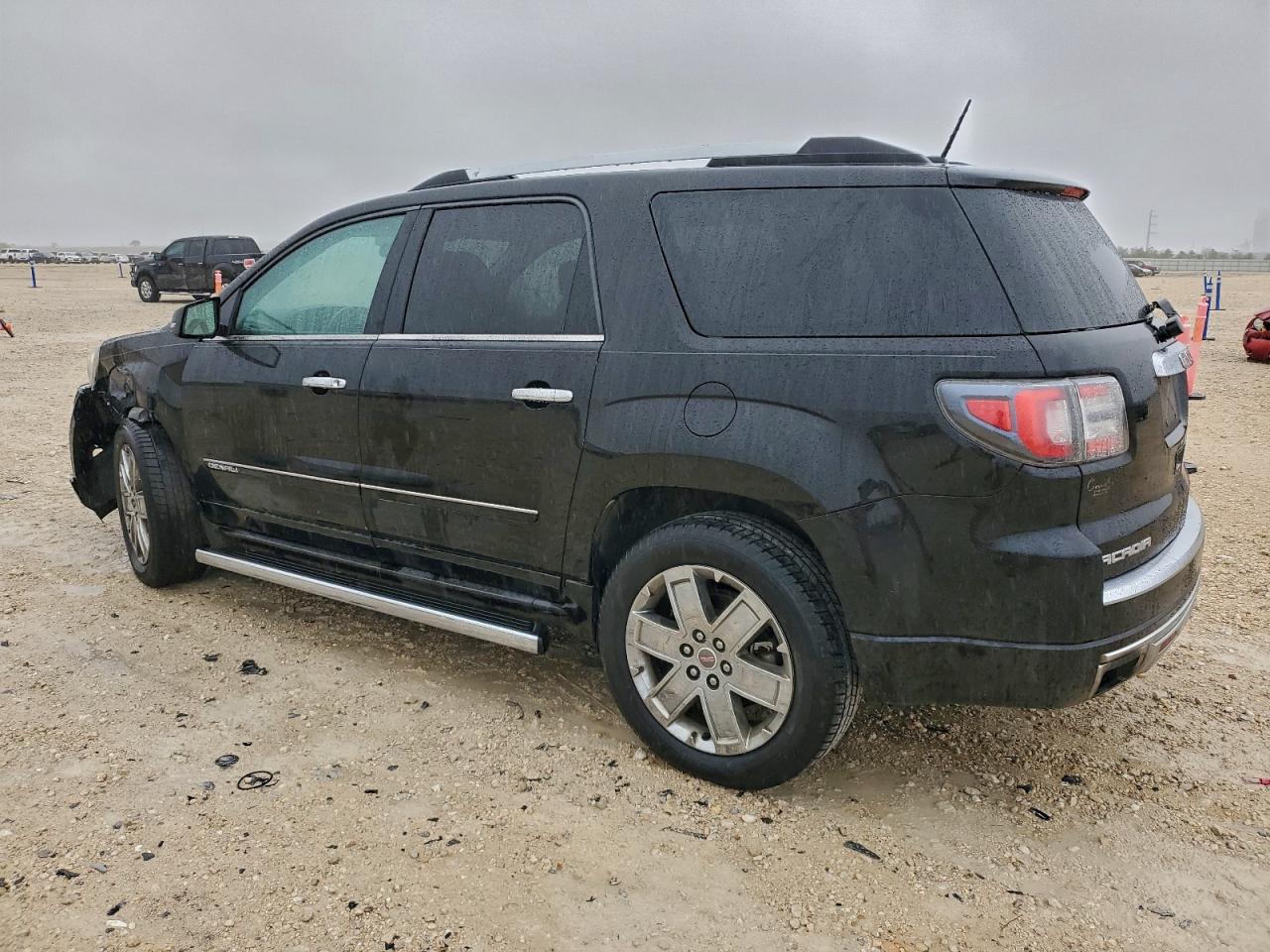 2016 GMC ACADIA DENALI photo 2