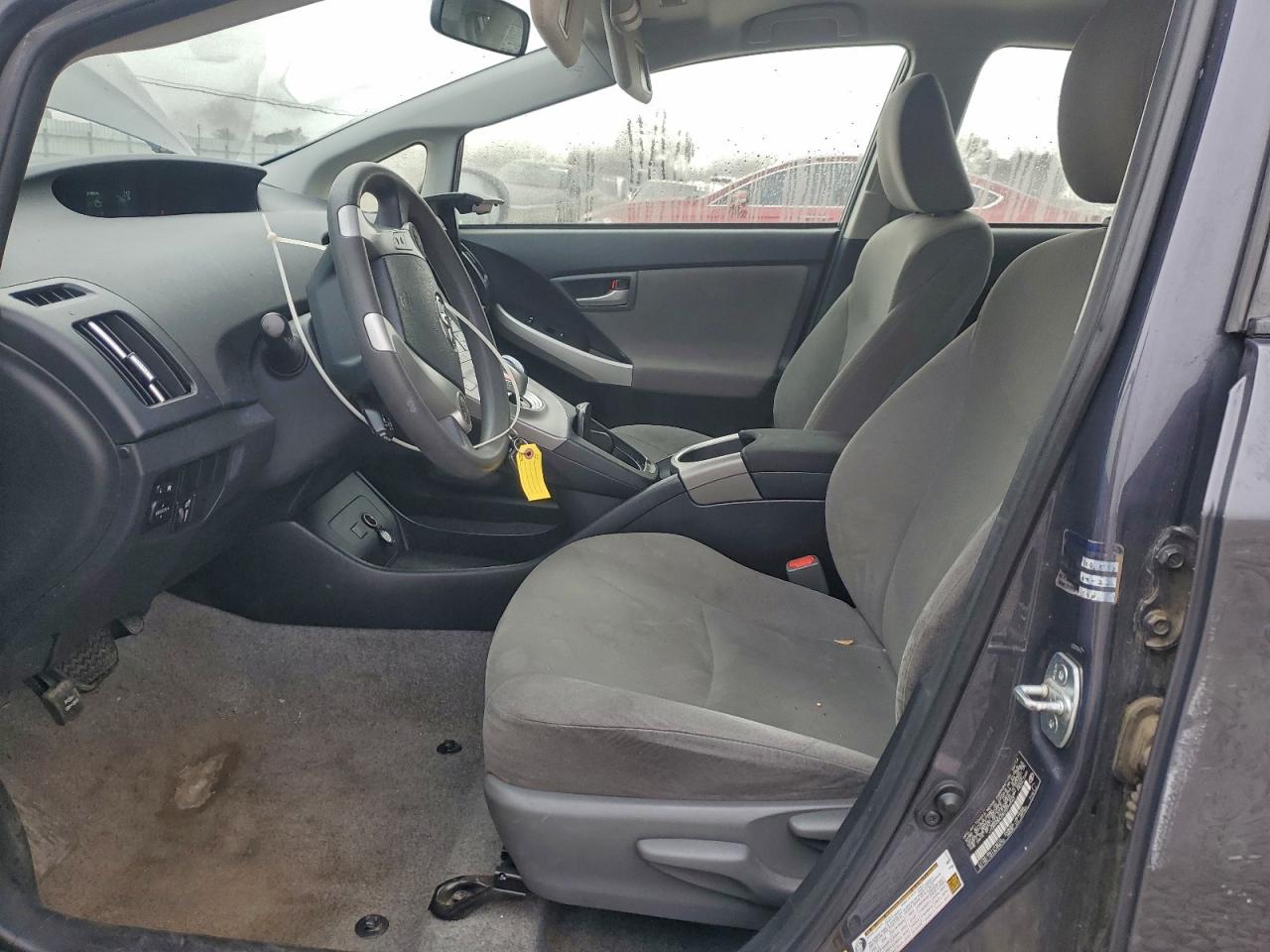 2014 TOYOTA PRIUS photo 7