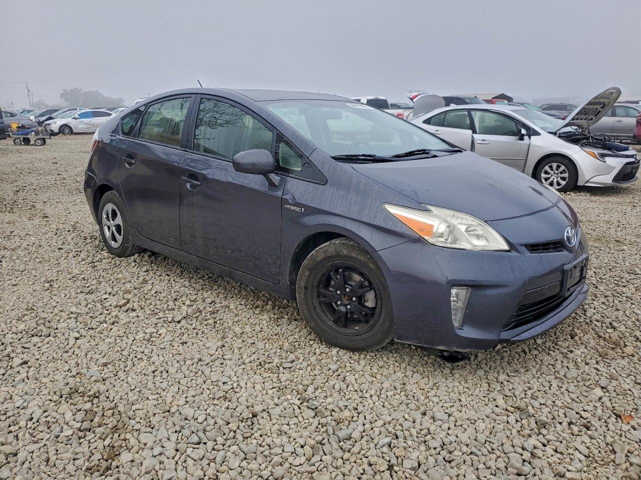 2014 TOYOTA PRIUS photo 4