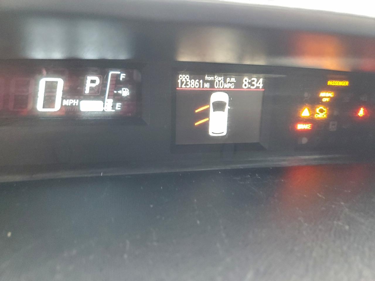 2015 TOYOTA PRIUS C TWO photo 9