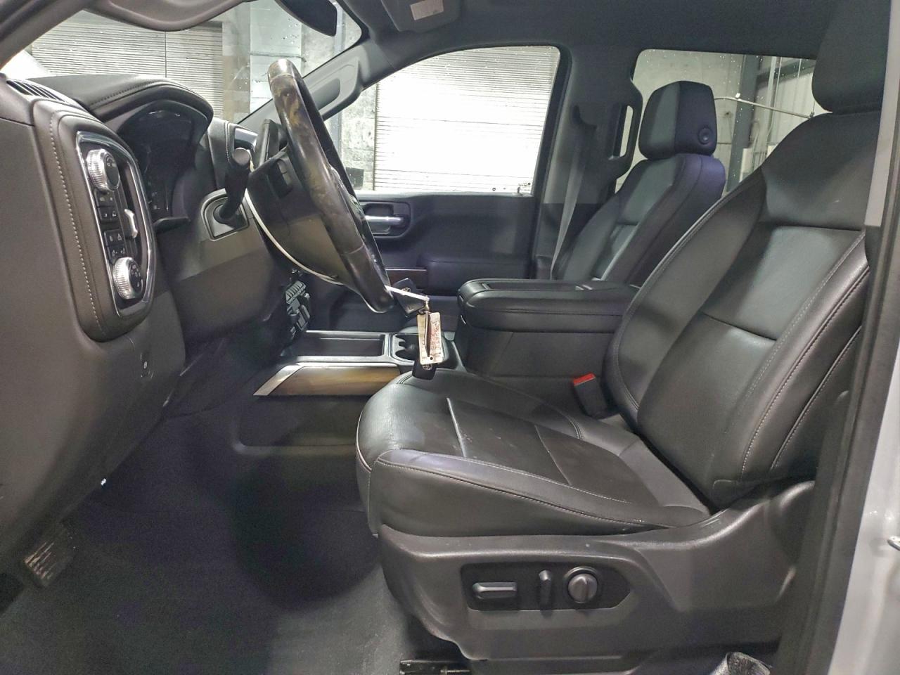 2021 GMC SIERRA K1500 SLT photo 13