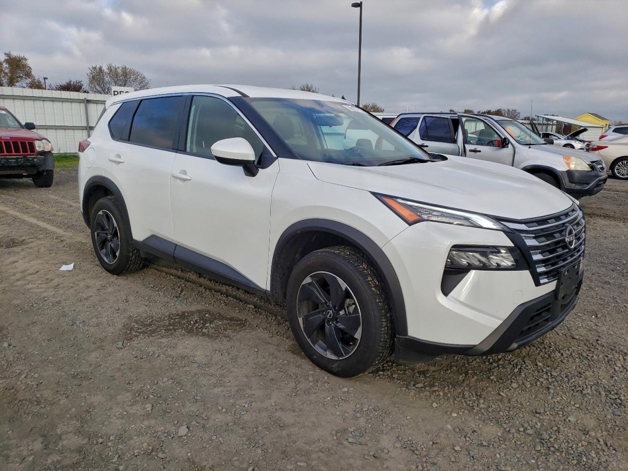 2024 NISSAN ROGUE SV photo 10