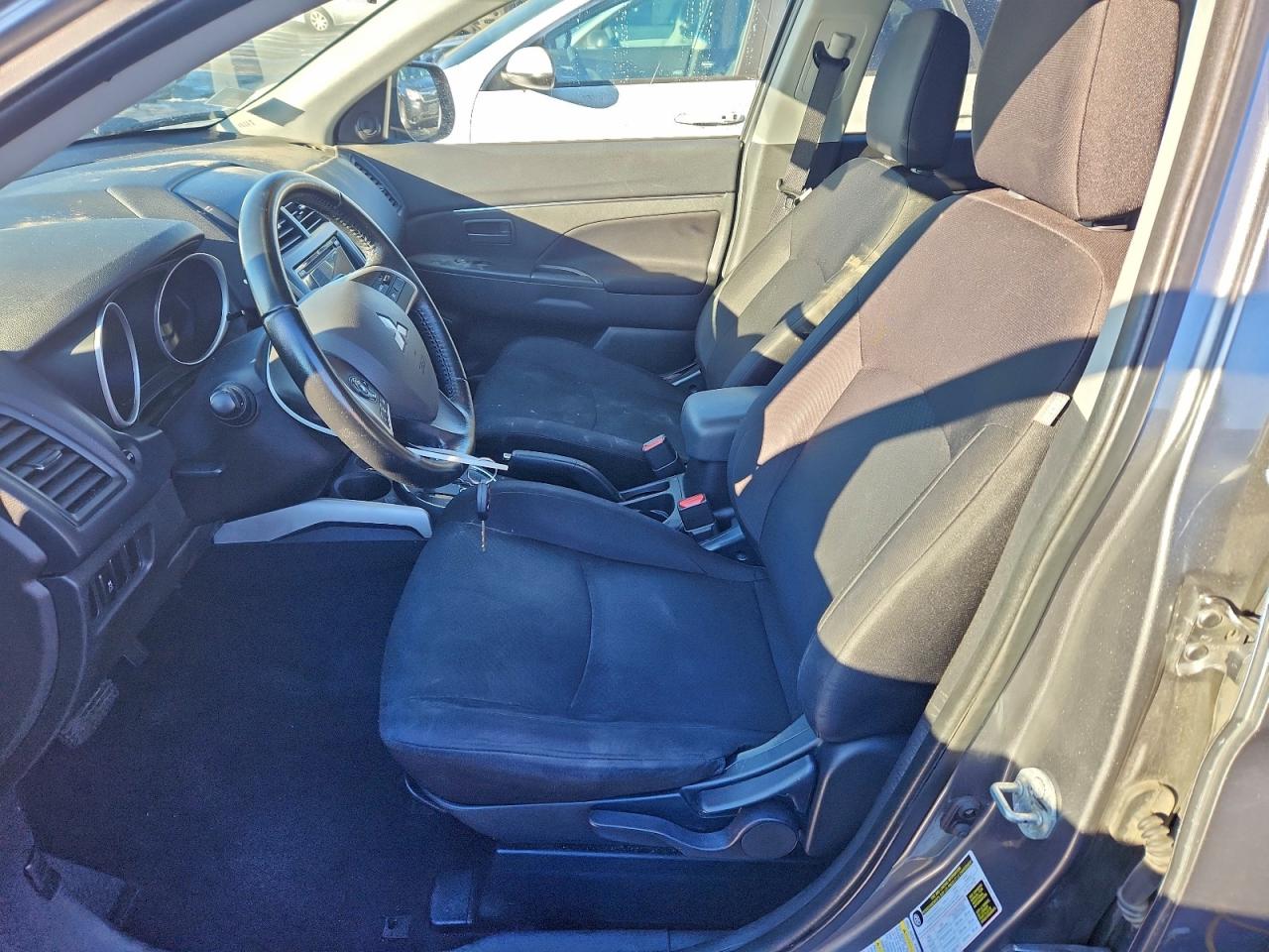 2014 MITSUBISHI OUTLANDER SPORT ES photo 13