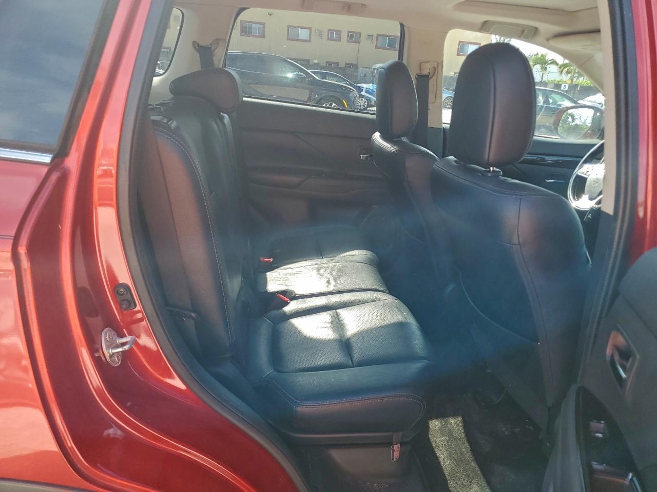 2017 MITSUBISHI OUTLANDER SE photo 31