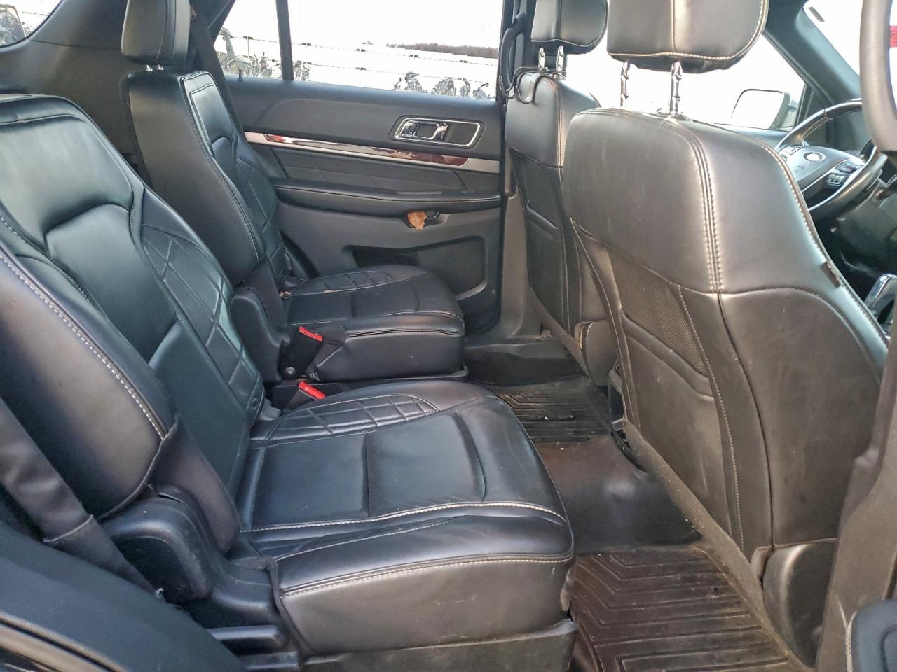 2017 FORD EXPLORER PLATINUM photo 11