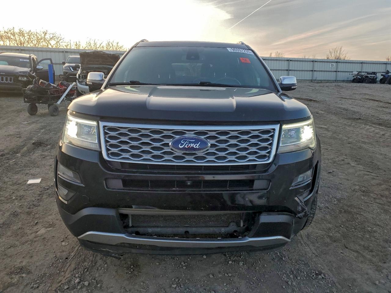2017 FORD EXPLORER PLATINUM photo 5