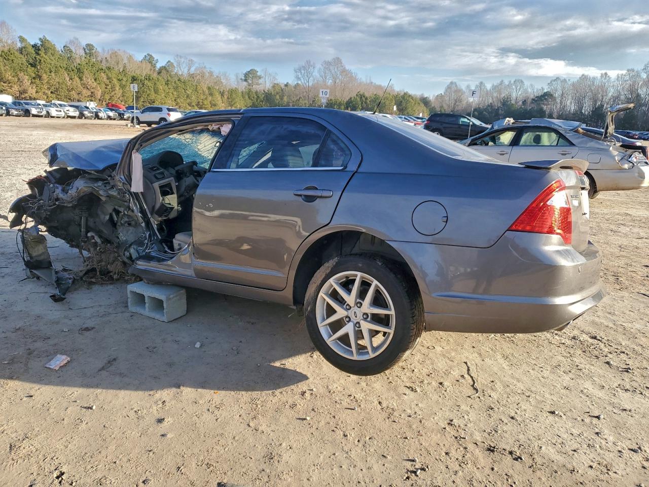 2010 FORD FUSION SEL photo 2
