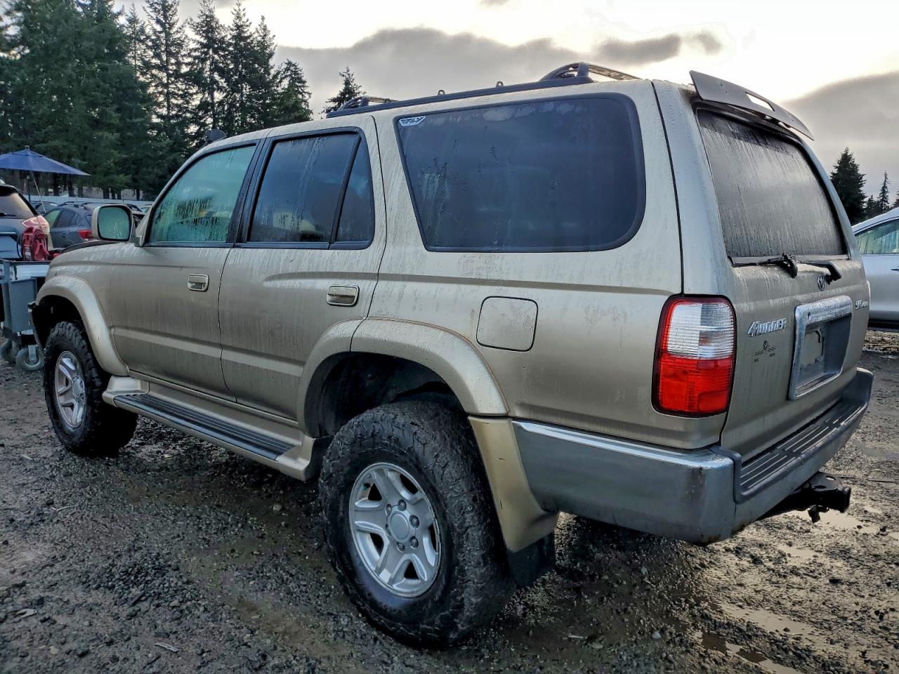 2002 TOYOTA 4RUNNER SR5 photo 2