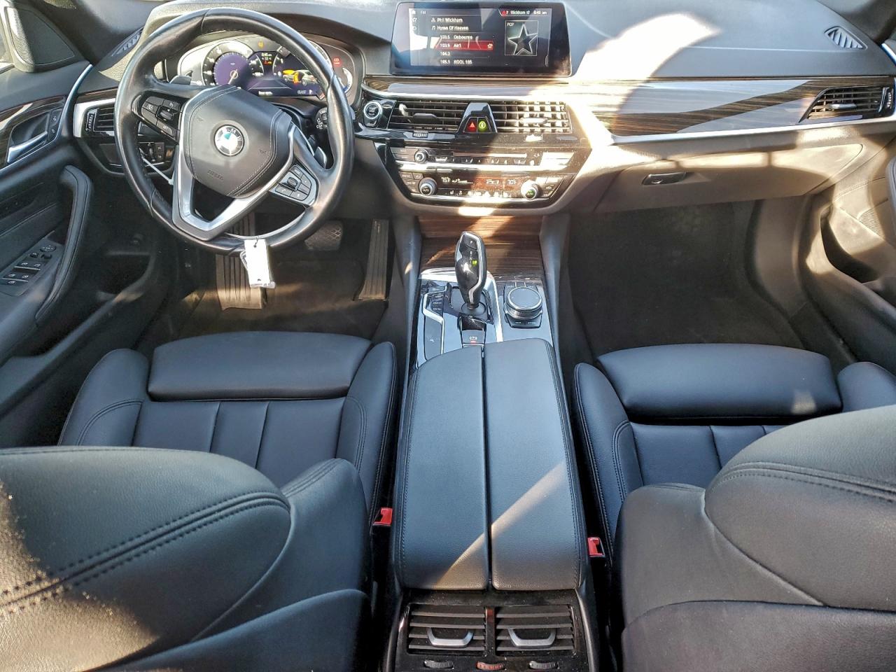 2019 BMW 530 I photo 8