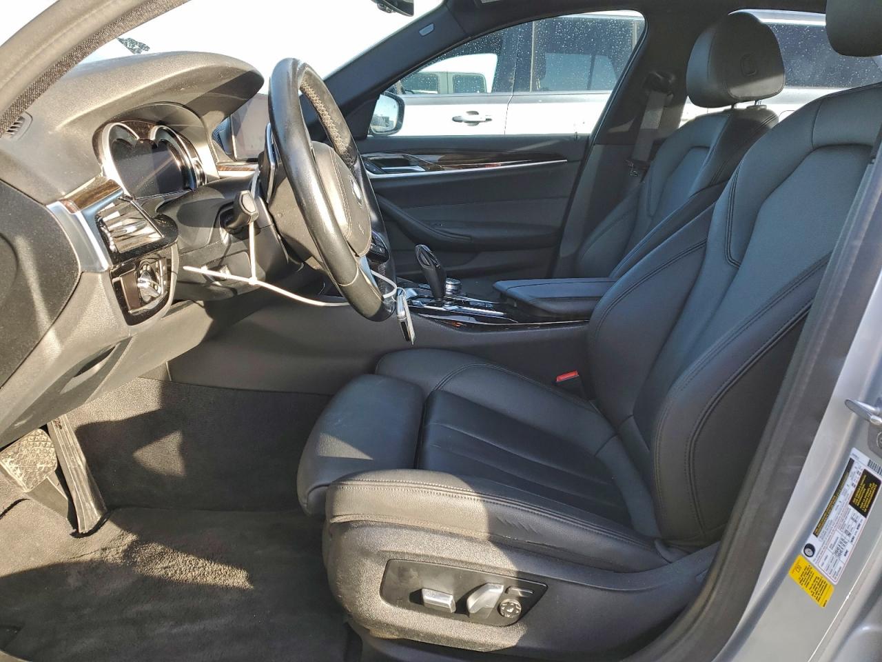 2019 BMW 530 I photo 7