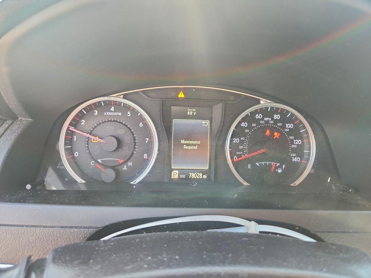 2015 TOYOTA CAMRY LE photo 9