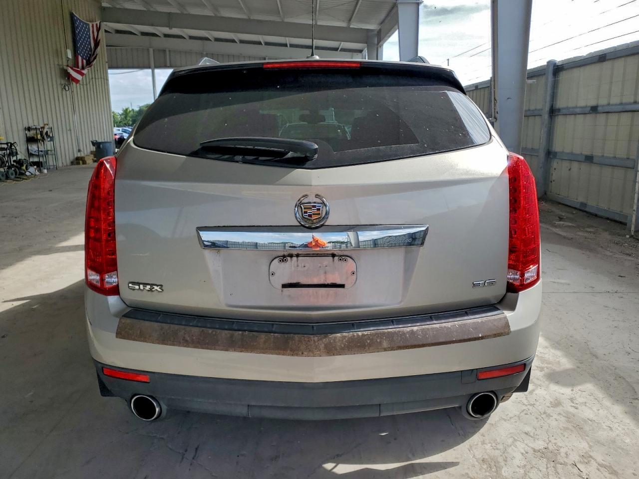 2016 CADILLAC SRX photo 6