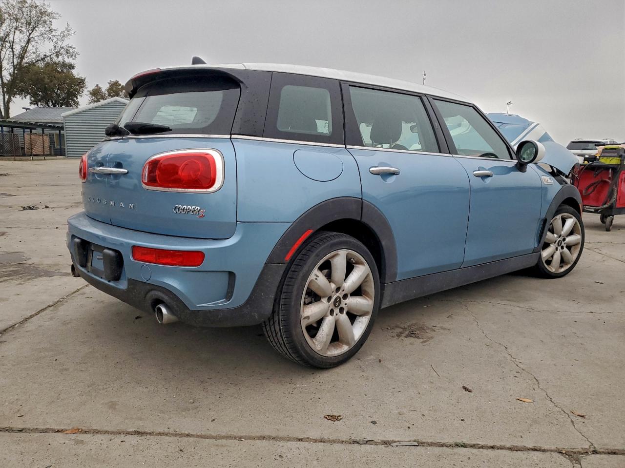 2017 MINI COOPER S CLUBMAN photo 3