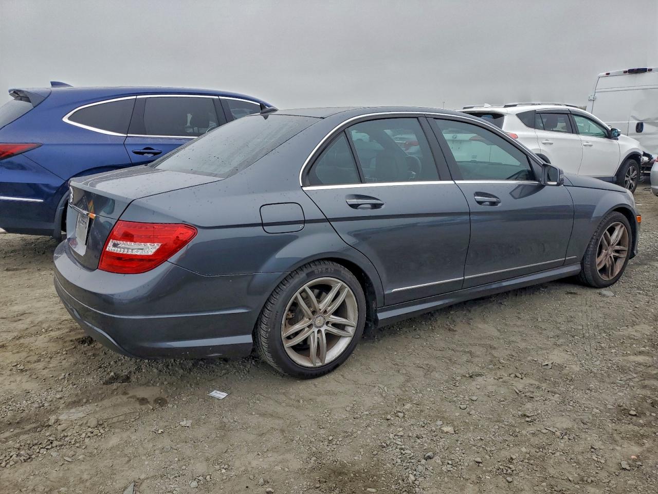 2014 MERCEDES-BENZ C 250 photo 3