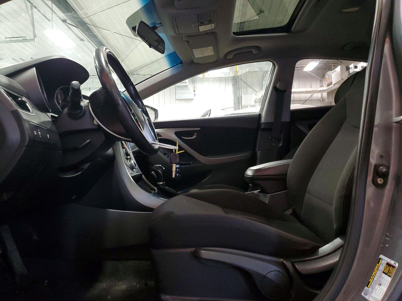 2016 HYUNDAI ELANTRA SE photo 19