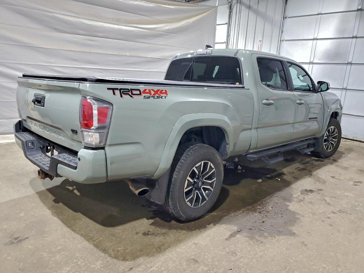 2022 TOYOTA TACOMA TRD SPORT photo 5