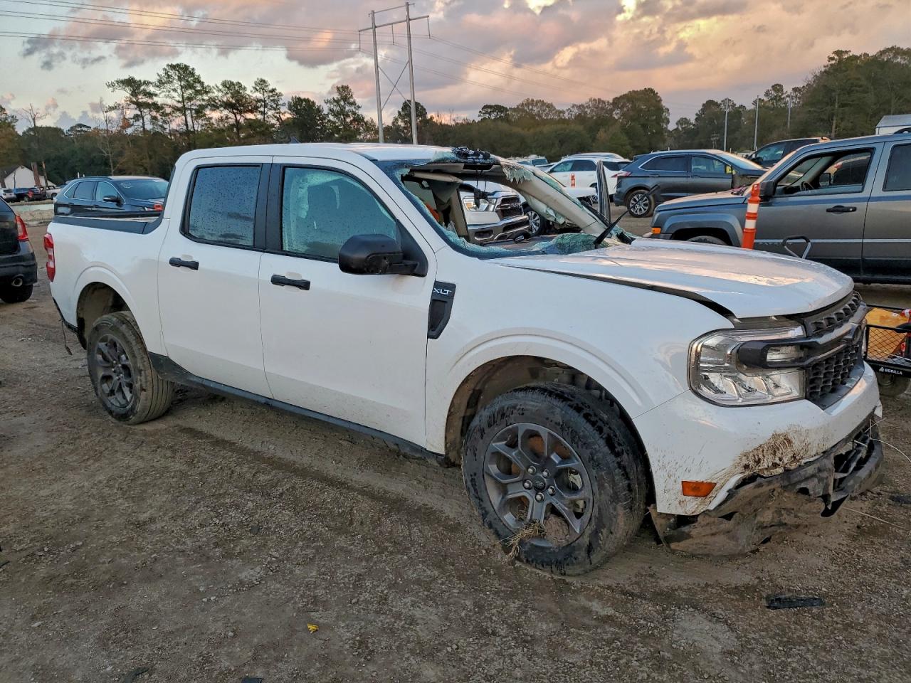 2024 FORD MAVERICK XLT photo 4