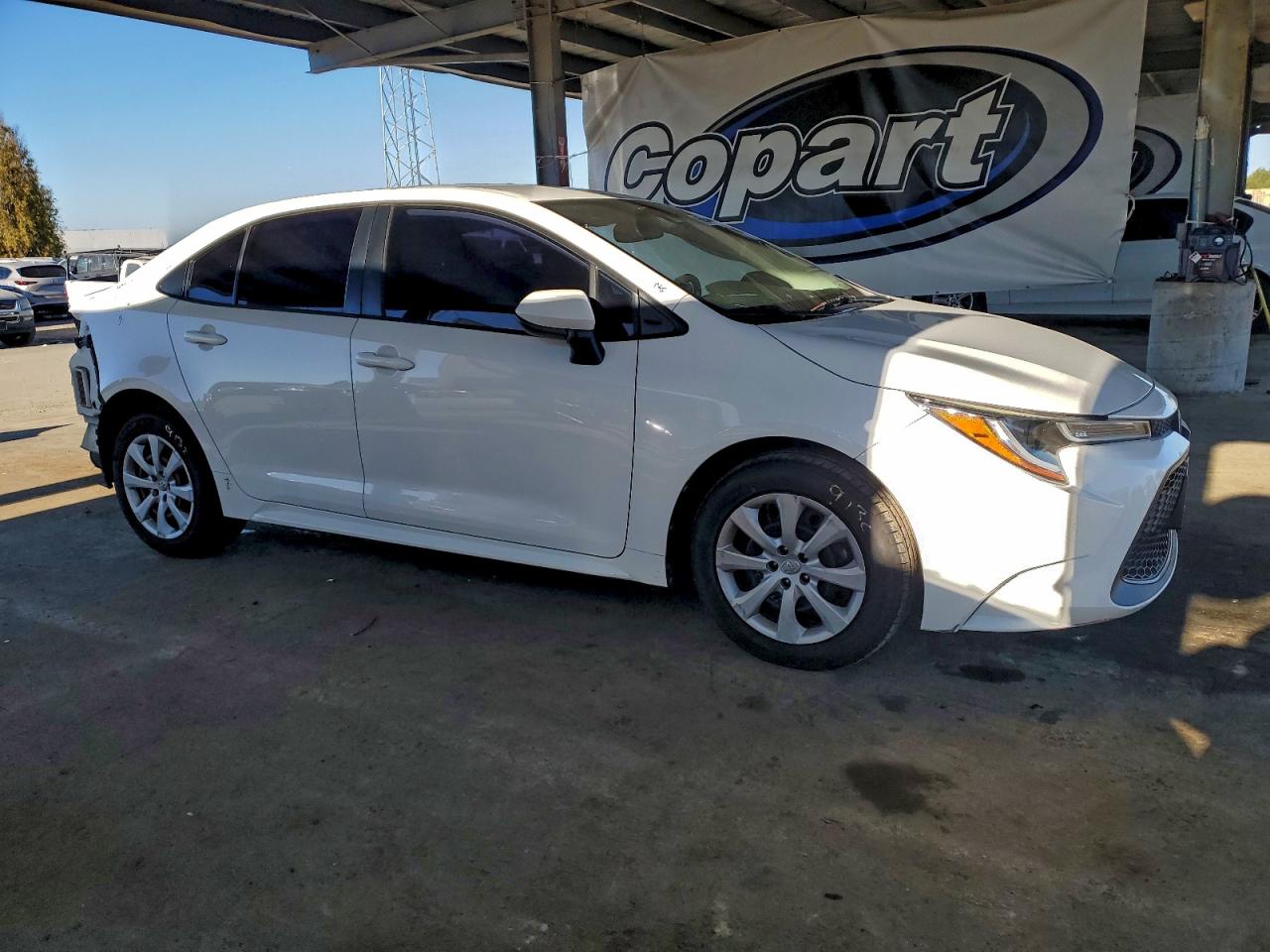 2020 TOYOTA COROLLA LE photo 4