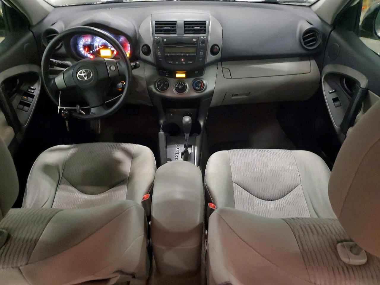 2011 TOYOTA RAV4 photo 15