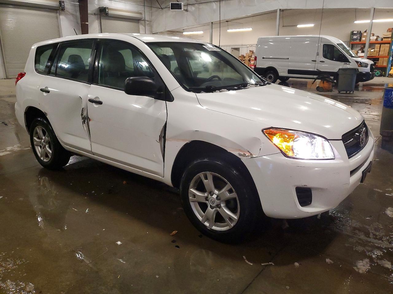2011 TOYOTA RAV4 photo 7