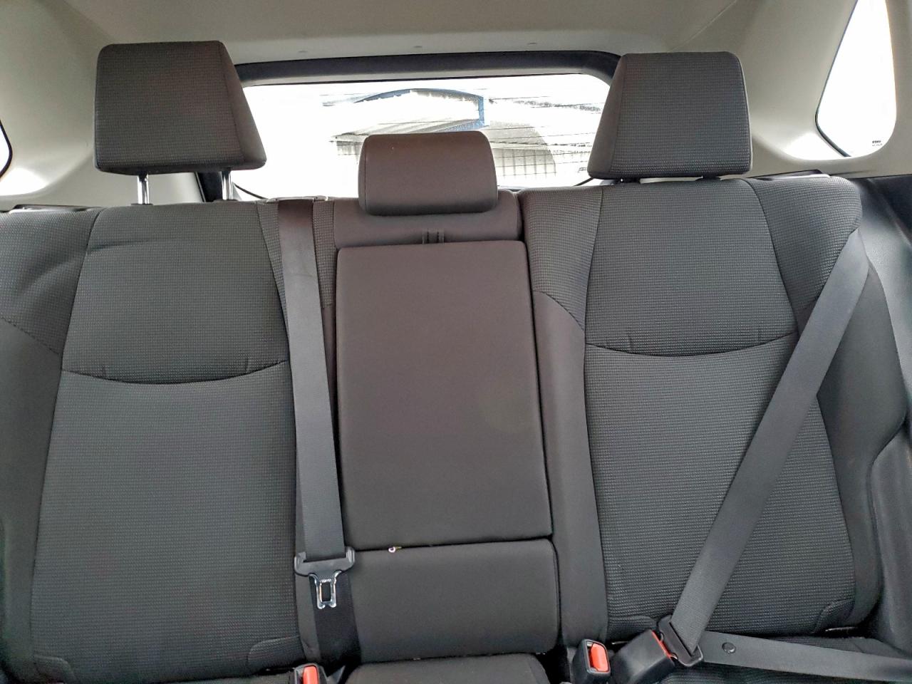 2021 TOYOTA RAV4 LE photo 10