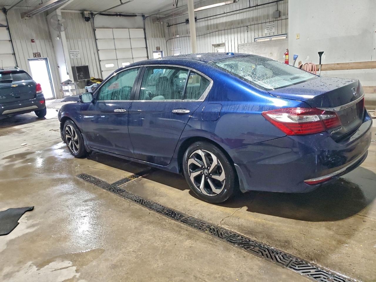 2016 HONDA ACCORD EXL photo 2
