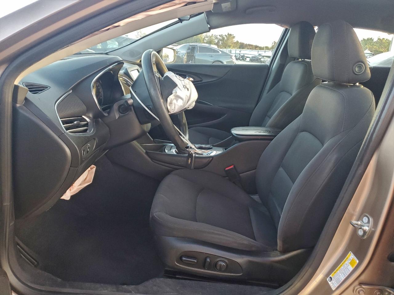 2018 CHEVROLET MALIBU LT photo 7