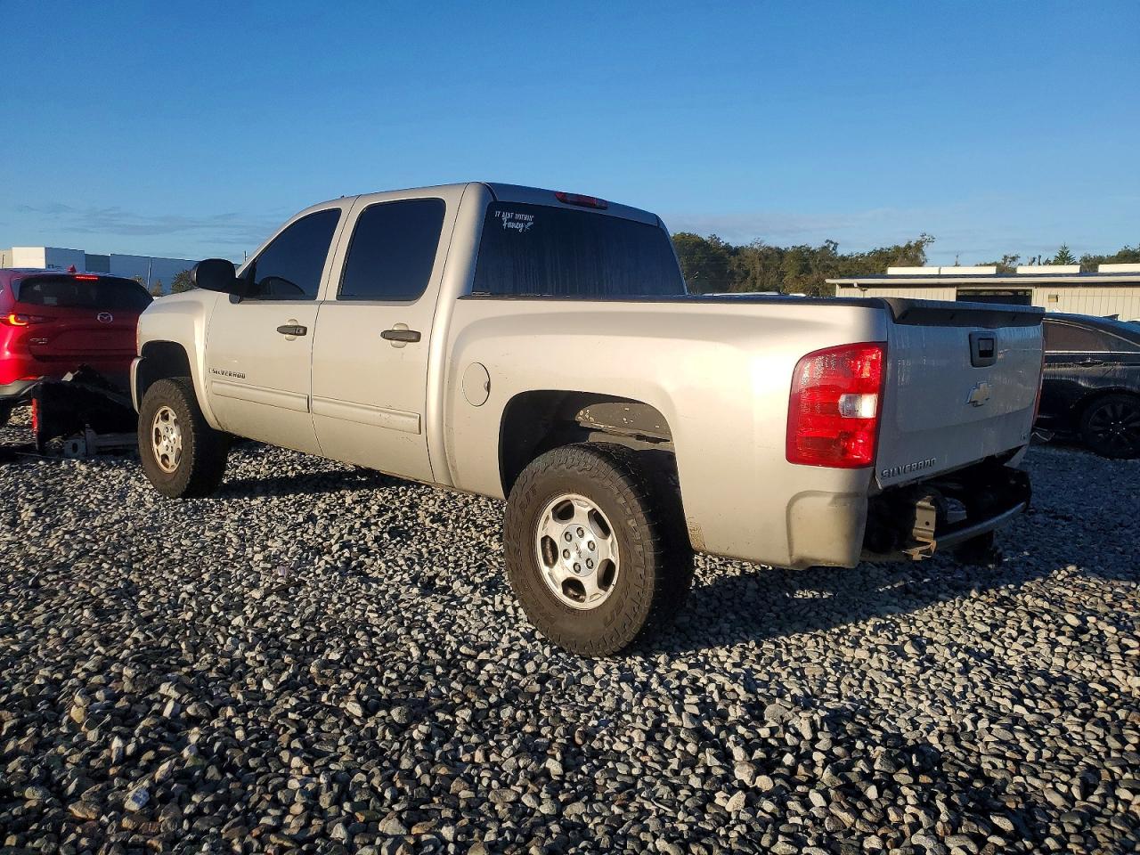 2009 CHEVROLET SILVERADO C1500 photo 2