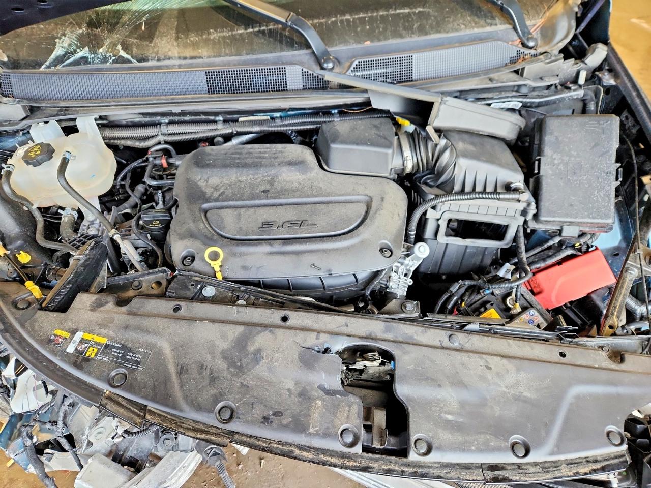 2024 CHRYSLER PACIFICA TOURING L photo 12