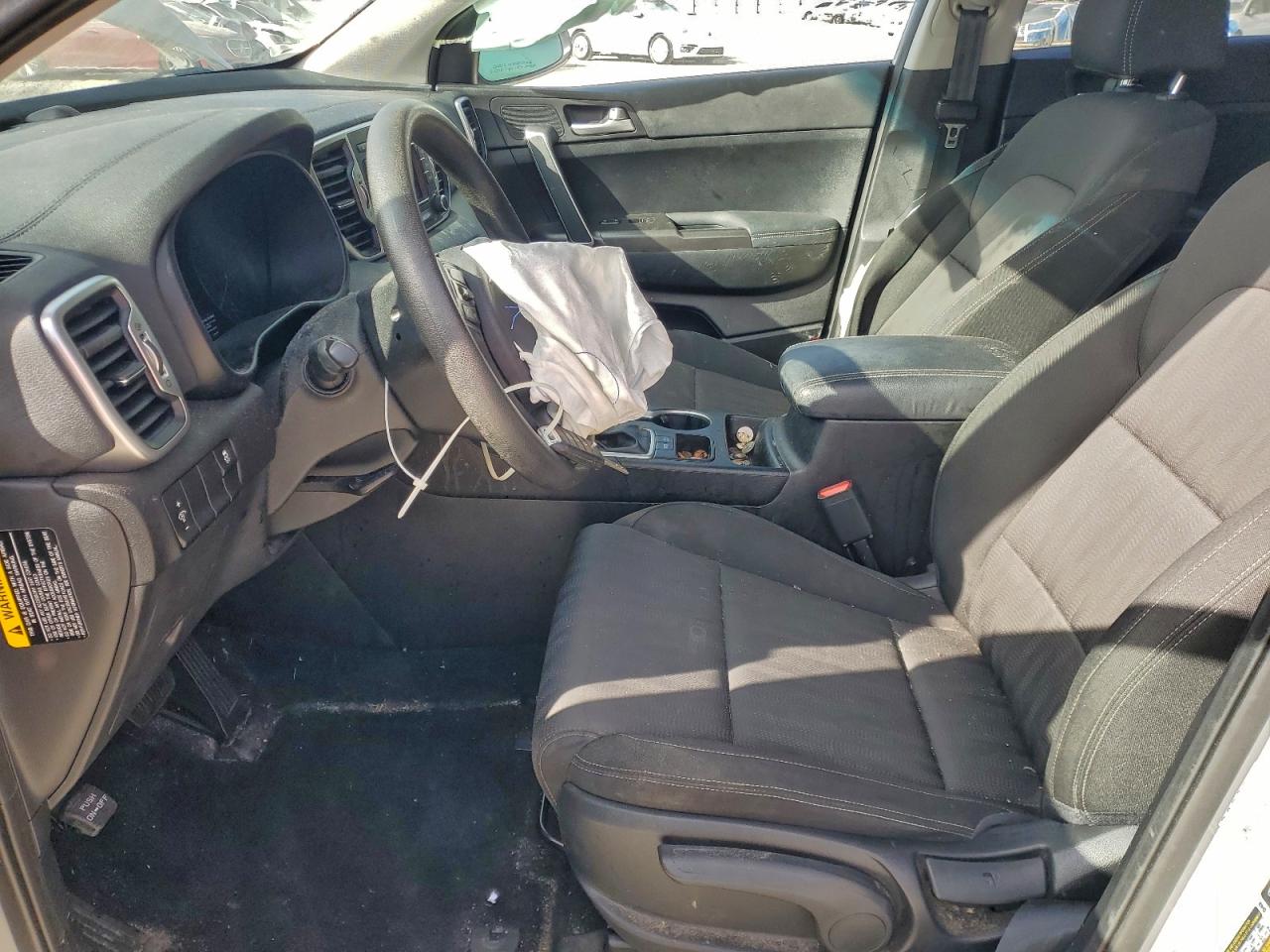 2019 KIA SPORTAGE LX photo 7