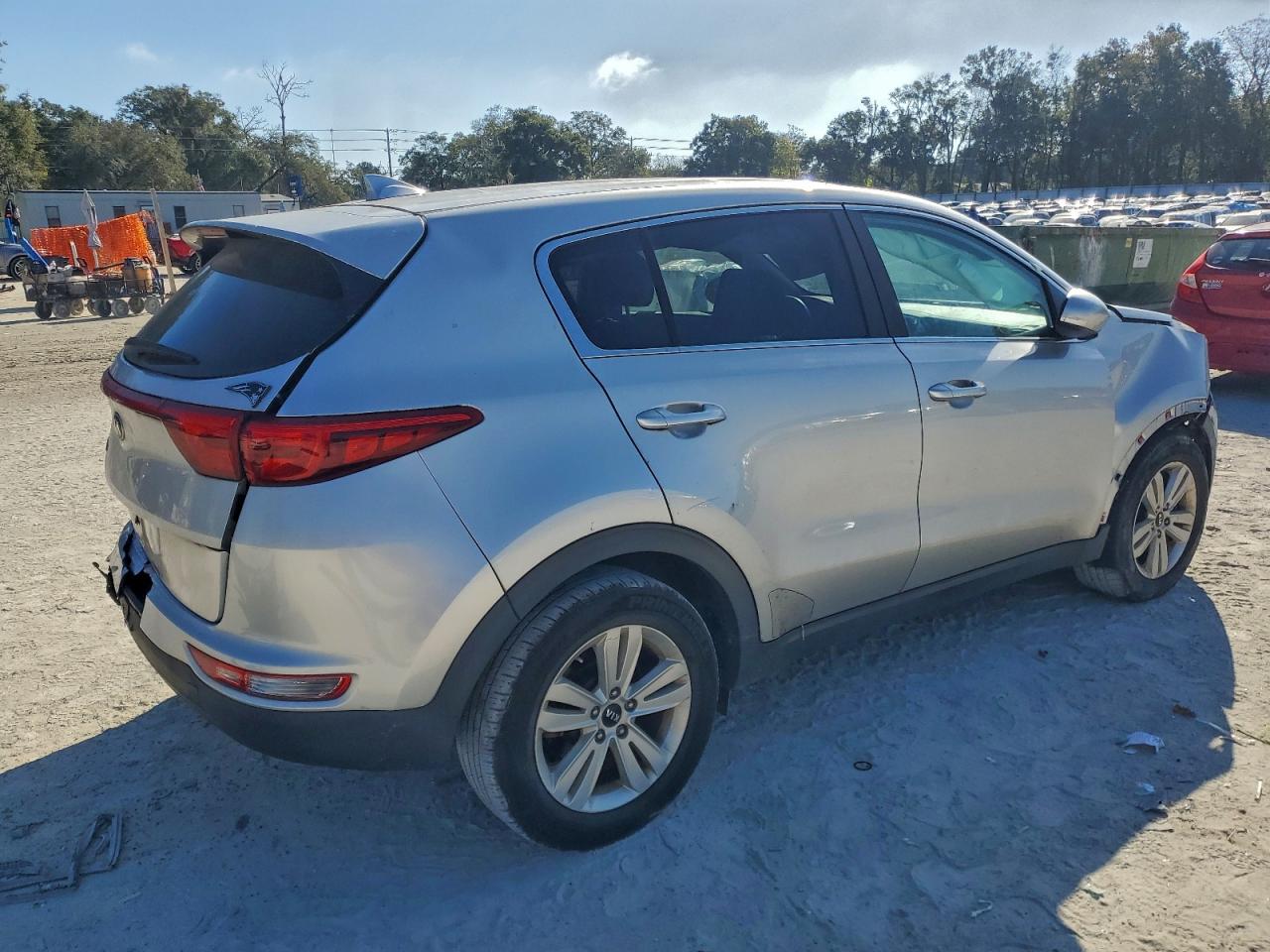 2019 KIA SPORTAGE LX photo 3
