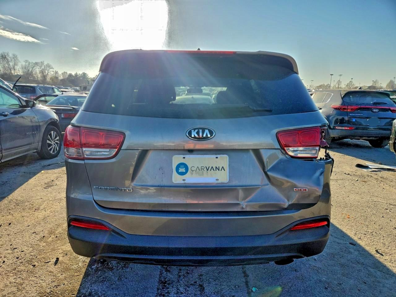 2017 KIA SORENTO LX photo 6