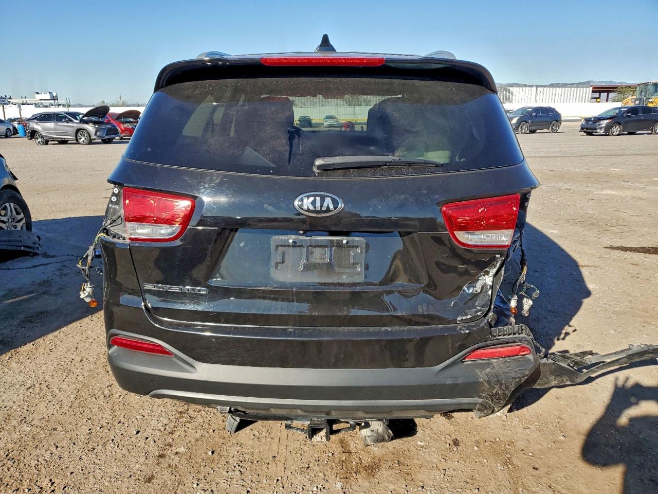 2016 KIA SORENTO LX photo 6