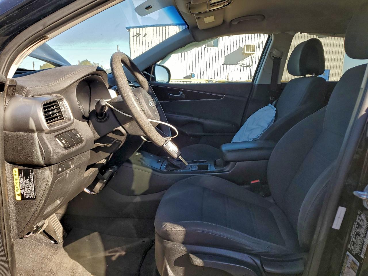 2016 KIA SORENTO LX photo 7