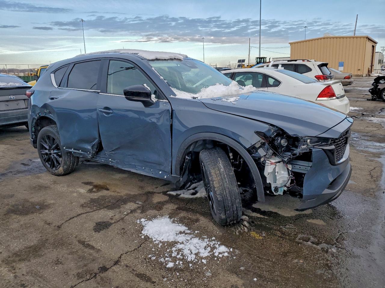 2025 MAZDA CX-5 PREFERRED photo 4