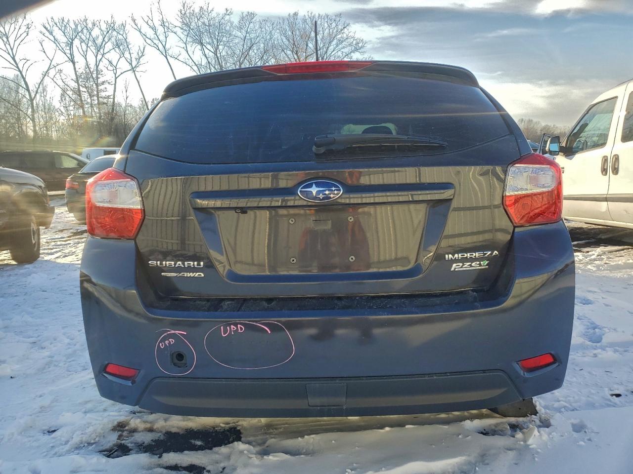 2015 SUBARU IMPREZA photo 11